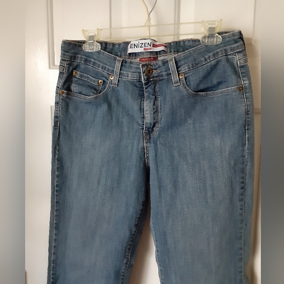 Denizen Levis Size 14 Boot Cut Jeans - Picture 2 of 4